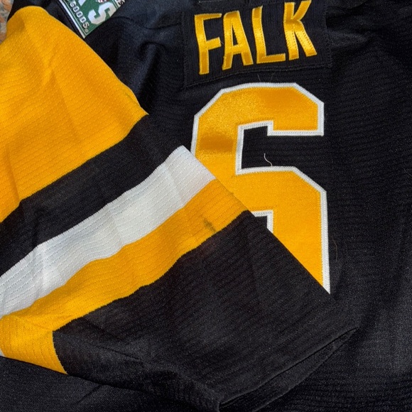 Reebok Black and Yellow Game Jersey with Bold Design - Picture 8 of 9